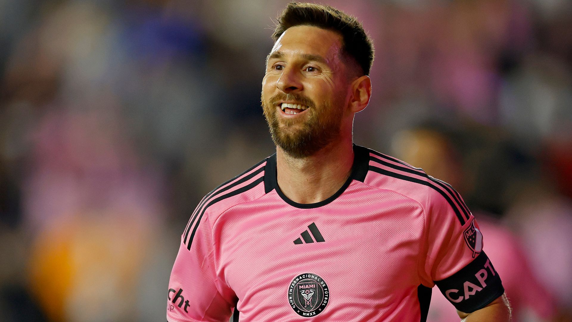 Lionel Messi did 'naked pull-ups' in front of Inter Miami squad as